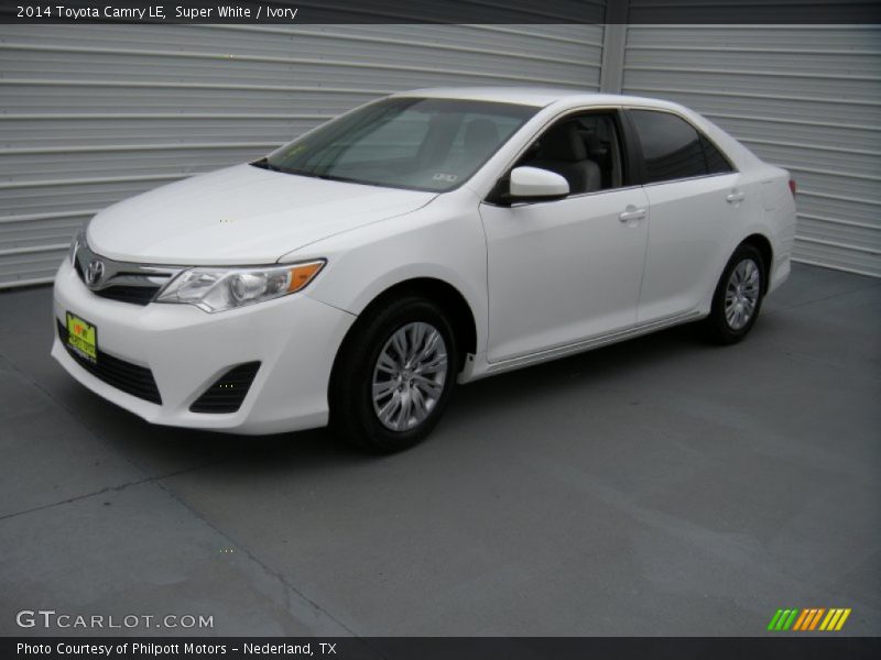 Super White / Ivory 2014 Toyota Camry LE