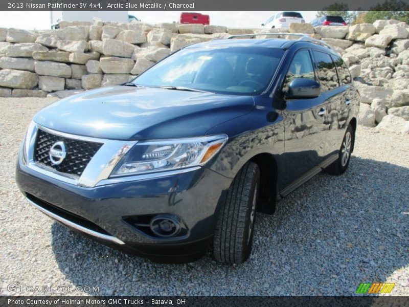 Arctic Blue Metallic / Charcoal 2013 Nissan Pathfinder SV 4x4