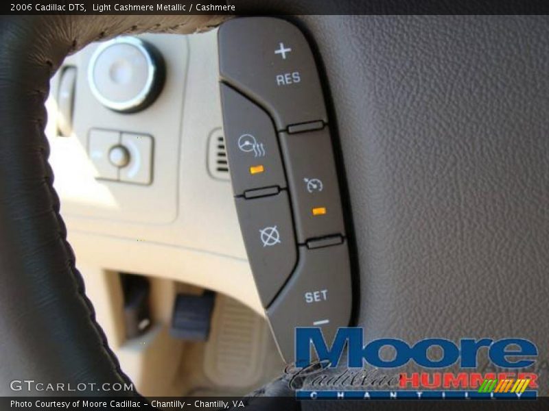 Light Cashmere Metallic / Cashmere 2006 Cadillac DTS