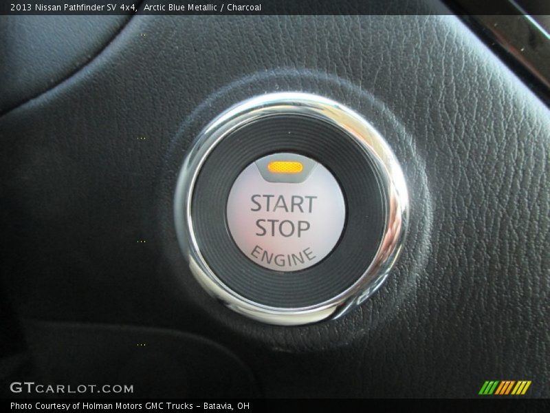 Arctic Blue Metallic / Charcoal 2013 Nissan Pathfinder SV 4x4