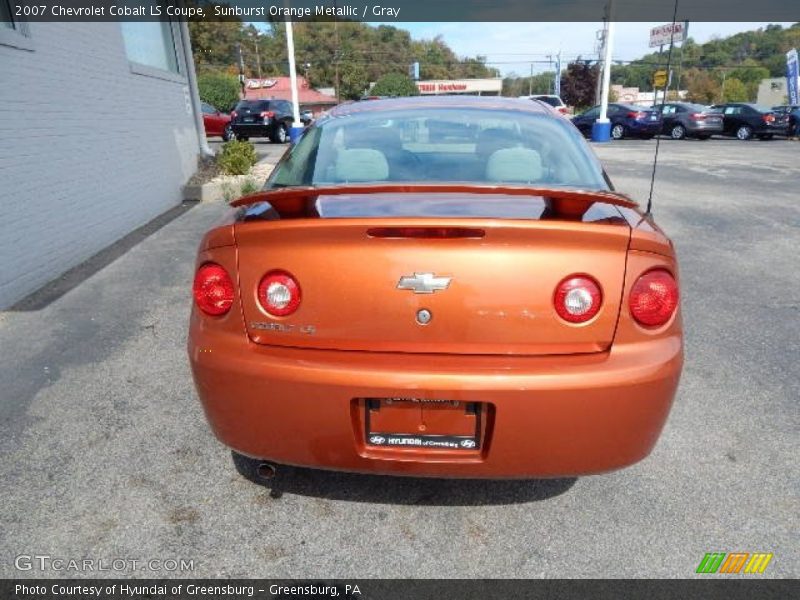 Sunburst Orange Metallic / Gray 2007 Chevrolet Cobalt LS Coupe