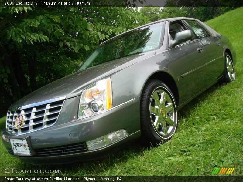Titanium Metallic / Titanium 2006 Cadillac DTS