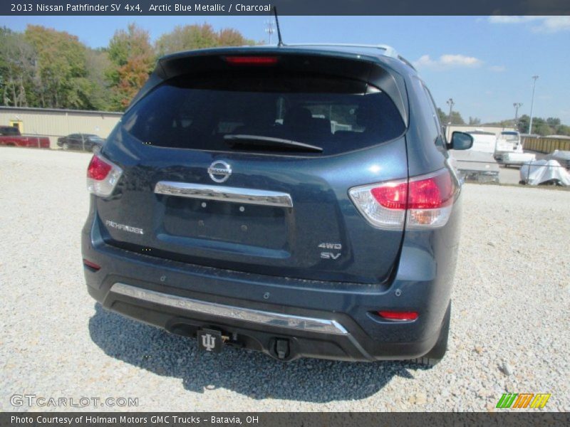 Arctic Blue Metallic / Charcoal 2013 Nissan Pathfinder SV 4x4