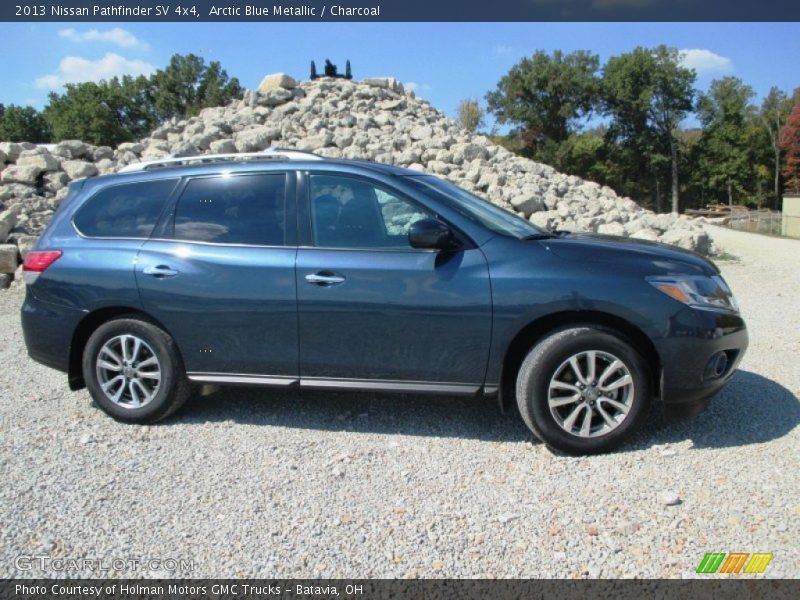 Arctic Blue Metallic / Charcoal 2013 Nissan Pathfinder SV 4x4
