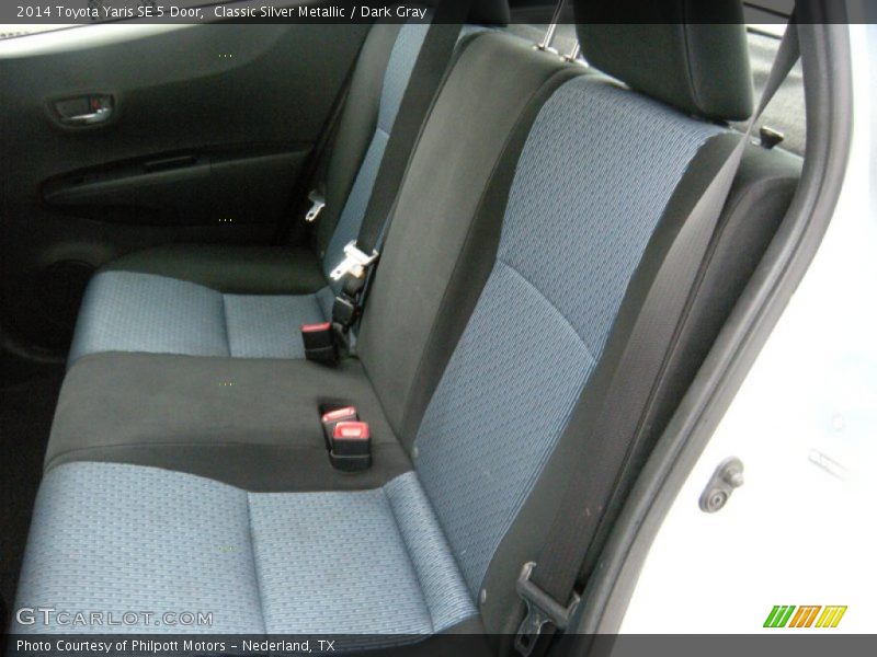 Classic Silver Metallic / Dark Gray 2014 Toyota Yaris SE 5 Door