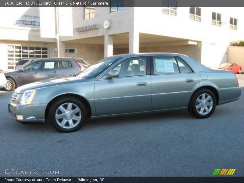 Green Silk Metallic / Cashmere 2006 Cadillac DTS Luxury