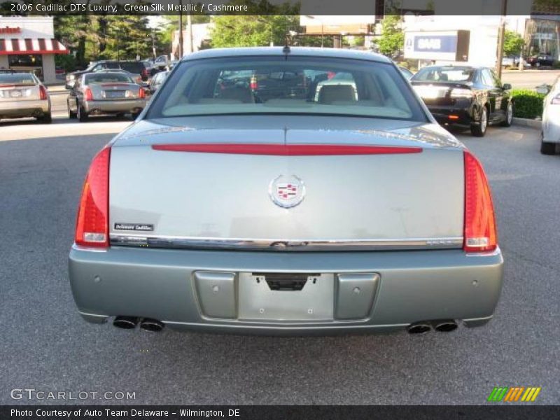 Green Silk Metallic / Cashmere 2006 Cadillac DTS Luxury