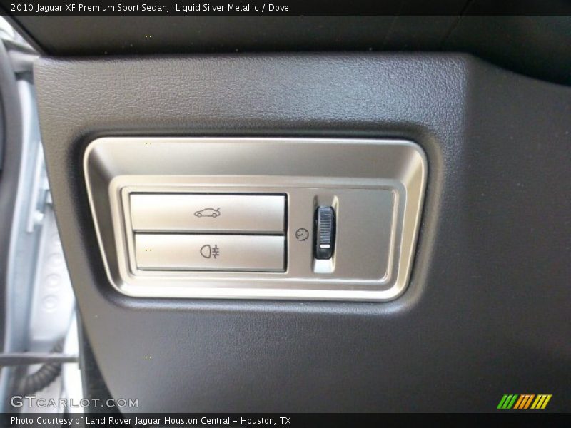 Liquid Silver Metallic / Dove 2010 Jaguar XF Premium Sport Sedan