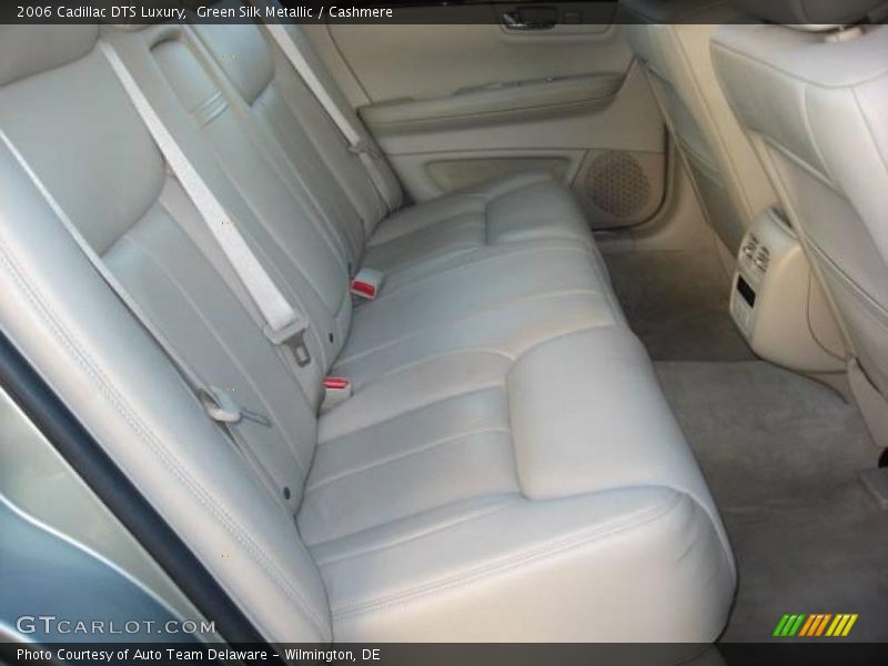Green Silk Metallic / Cashmere 2006 Cadillac DTS Luxury