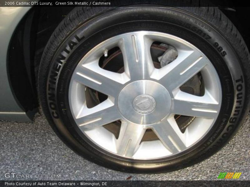 Green Silk Metallic / Cashmere 2006 Cadillac DTS Luxury
