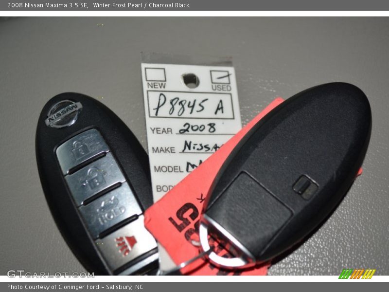 Winter Frost Pearl / Charcoal Black 2008 Nissan Maxima 3.5 SE