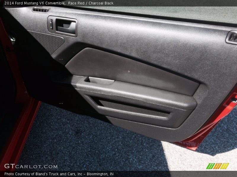 Race Red / Charcoal Black 2014 Ford Mustang V6 Convertible