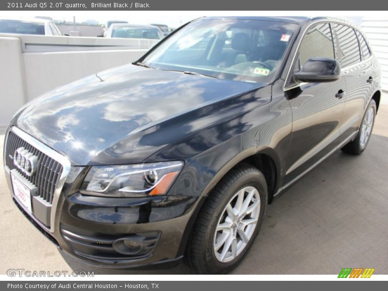 Brilliant Black / Black 2011 Audi Q5 2.0T quattro