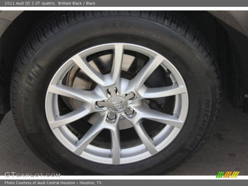 Brilliant Black / Black 2011 Audi Q5 2.0T quattro