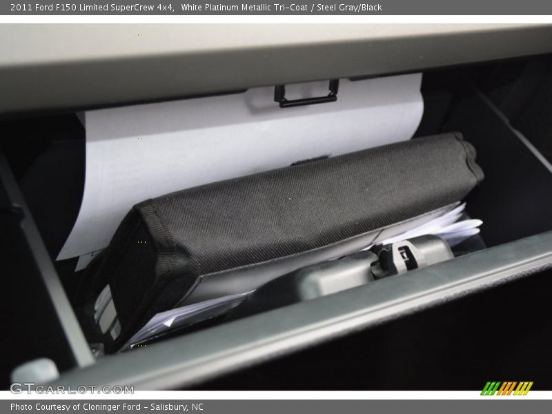 White Platinum Metallic Tri-Coat / Steel Gray/Black 2011 Ford F150 Limited SuperCrew 4x4