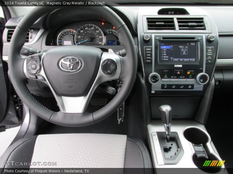 Magnetic Gray Metallic / Black/Ash 2014 Toyota Camry SE