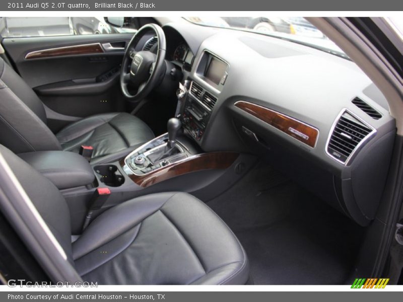 Brilliant Black / Black 2011 Audi Q5 2.0T quattro