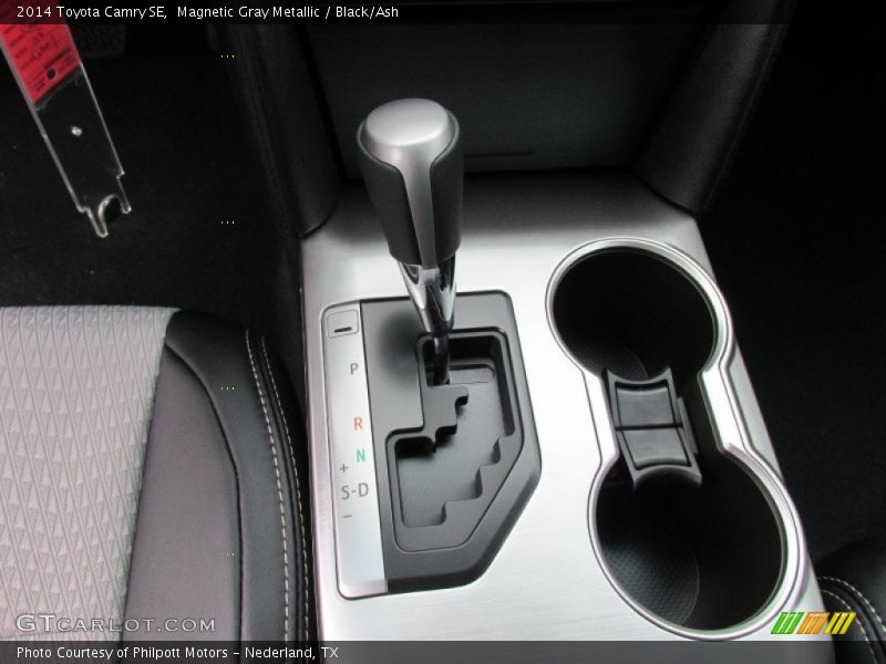 Magnetic Gray Metallic / Black/Ash 2014 Toyota Camry SE