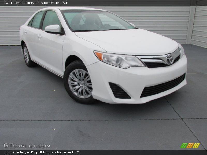Super White / Ash 2014 Toyota Camry LE