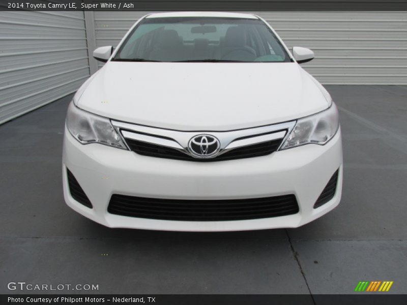 Super White / Ash 2014 Toyota Camry LE