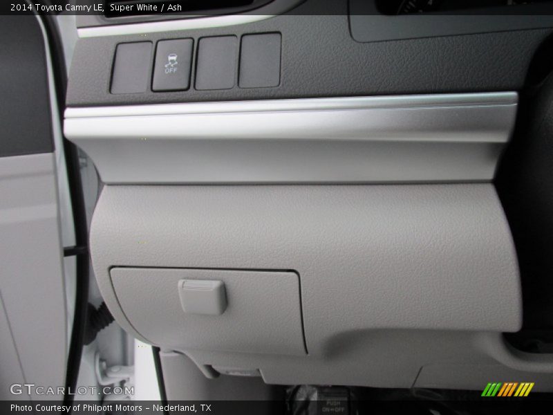 Super White / Ash 2014 Toyota Camry LE