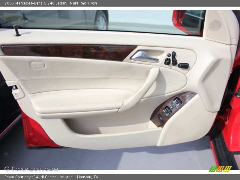 Door Panel of 2005 C 240 Sedan