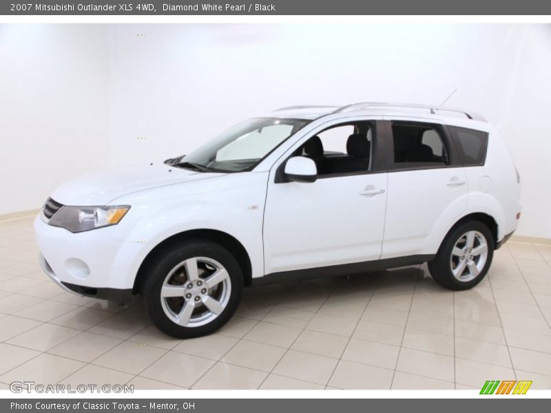 Diamond White Pearl / Black 2007 Mitsubishi Outlander XLS 4WD