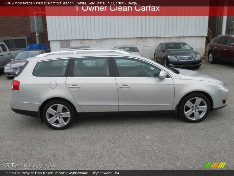White Gold Metallic / Cornsilk Beige 2009 Volkswagen Passat Komfort Wagon