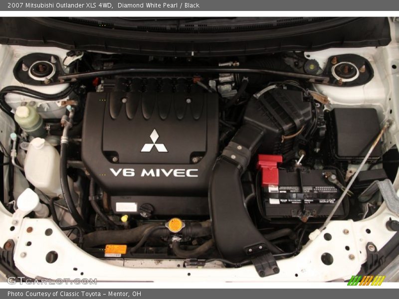 Diamond White Pearl / Black 2007 Mitsubishi Outlander XLS 4WD