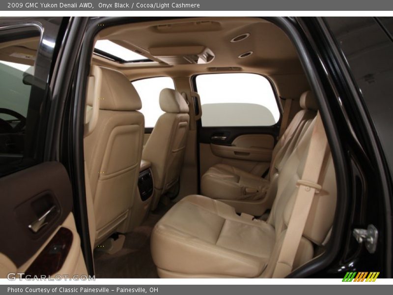 Onyx Black / Cocoa/Light Cashmere 2009 GMC Yukon Denali AWD