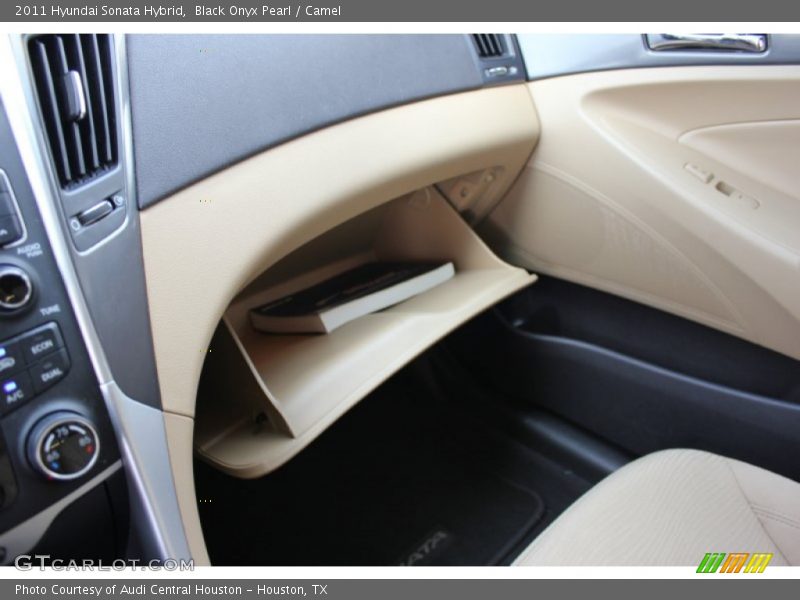 Black Onyx Pearl / Camel 2011 Hyundai Sonata Hybrid