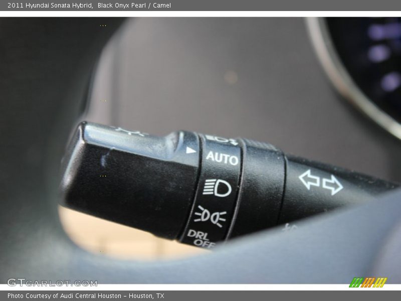 Black Onyx Pearl / Camel 2011 Hyundai Sonata Hybrid