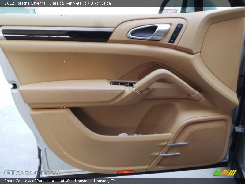Classic Silver Metallic / Luxor Beige 2012 Porsche Cayenne