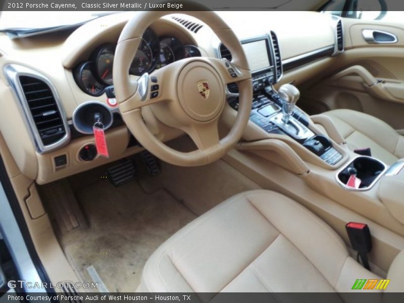 Classic Silver Metallic / Luxor Beige 2012 Porsche Cayenne