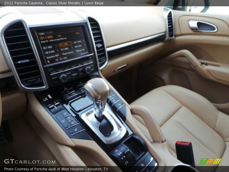 Classic Silver Metallic / Luxor Beige 2012 Porsche Cayenne