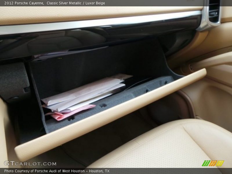 Classic Silver Metallic / Luxor Beige 2012 Porsche Cayenne