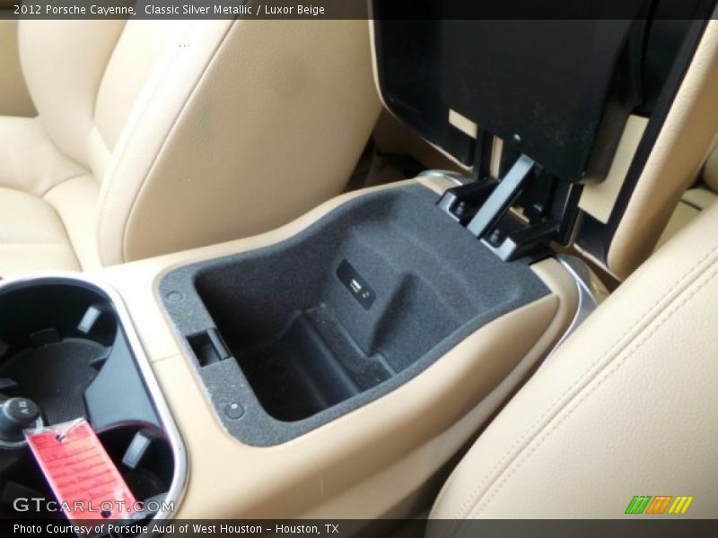 Classic Silver Metallic / Luxor Beige 2012 Porsche Cayenne