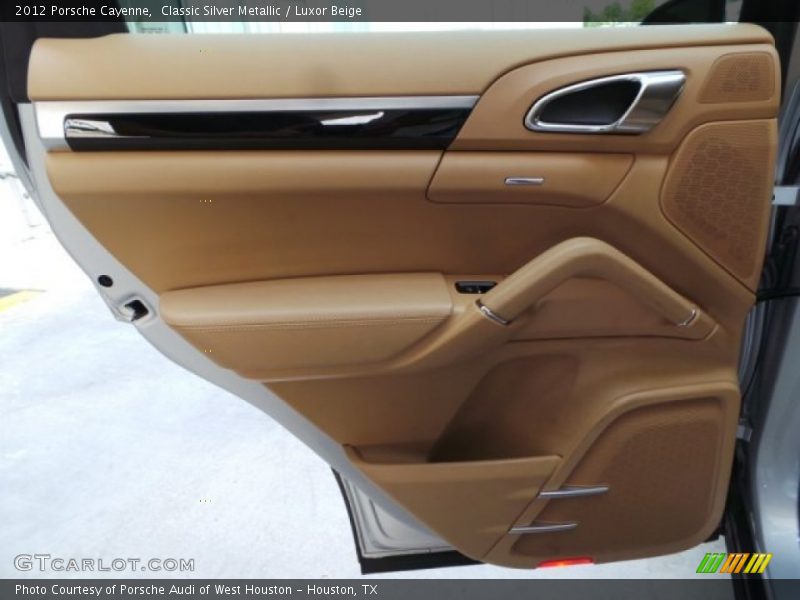 Classic Silver Metallic / Luxor Beige 2012 Porsche Cayenne