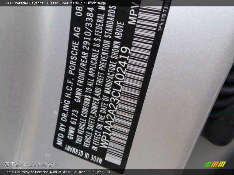 Classic Silver Metallic / Luxor Beige 2012 Porsche Cayenne