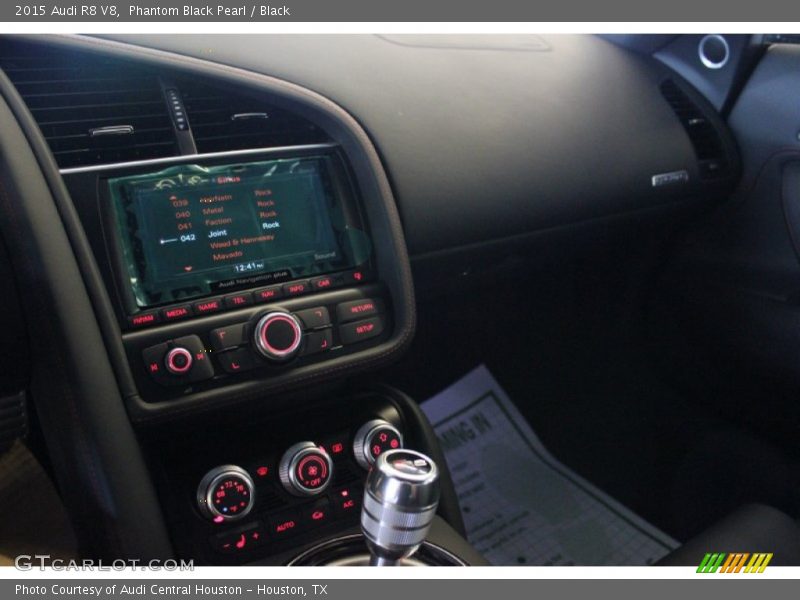 Phantom Black Pearl / Black 2015 Audi R8 V8