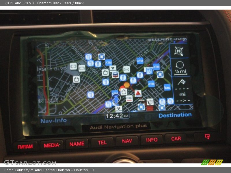 Navigation of 2015 R8 V8