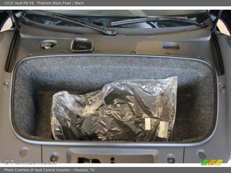  2015 R8 V8 Trunk