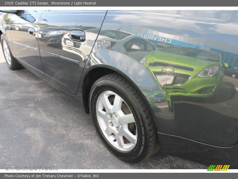 Moonstone / Light Neutral 2005 Cadillac CTS Sedan