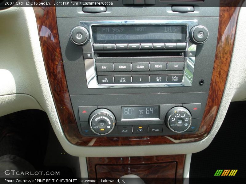 Light Platinum / Cashmere/Cocoa 2007 Cadillac DTS Sedan