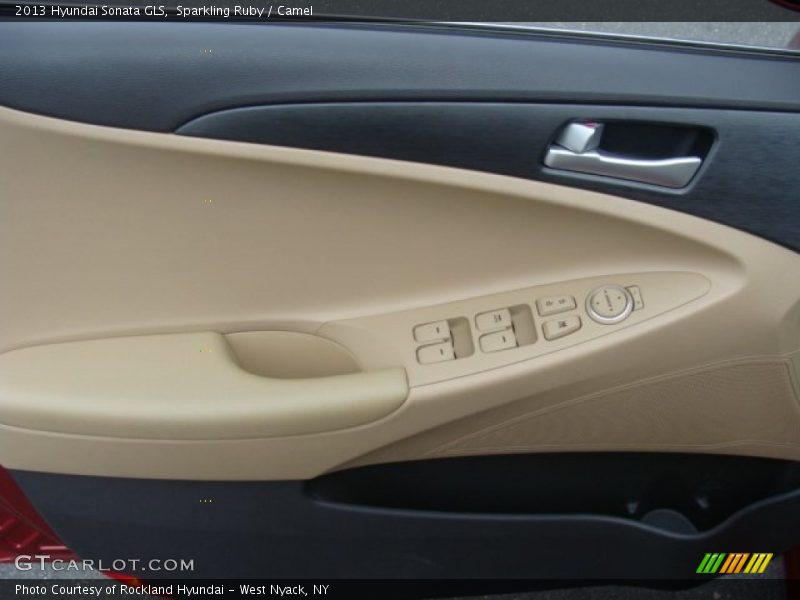 Sparkling Ruby / Camel 2013 Hyundai Sonata GLS