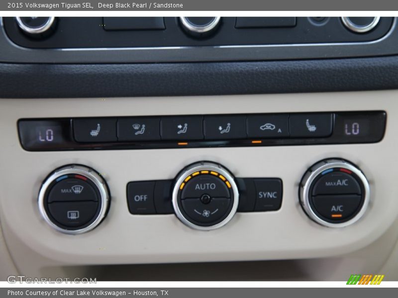 Controls of 2015 Tiguan SEL