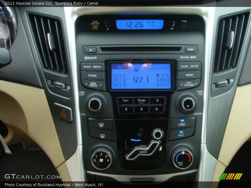 Sparkling Ruby / Camel 2013 Hyundai Sonata GLS