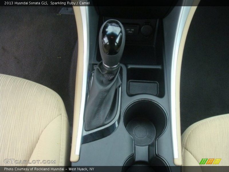Sparkling Ruby / Camel 2013 Hyundai Sonata GLS