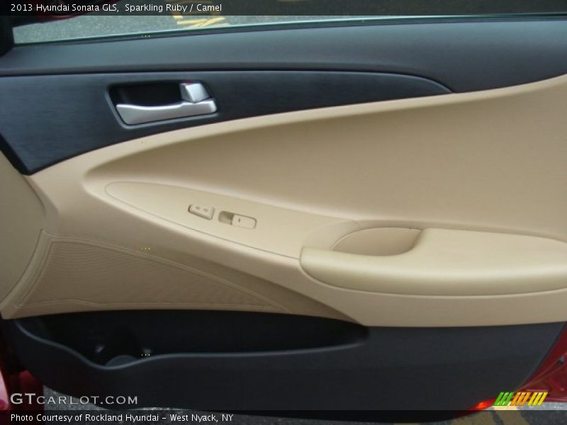 Sparkling Ruby / Camel 2013 Hyundai Sonata GLS