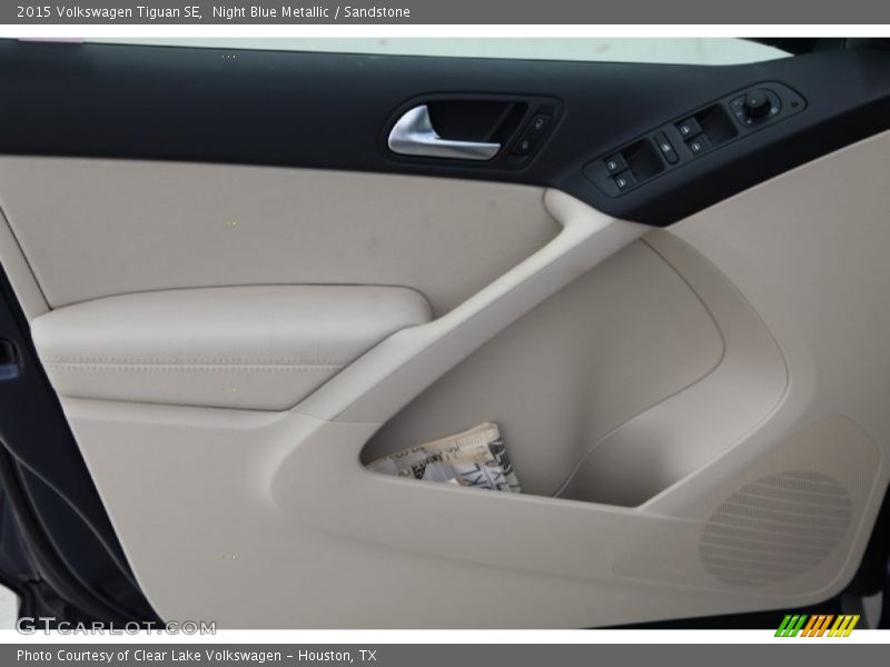 Night Blue Metallic / Sandstone 2015 Volkswagen Tiguan SE